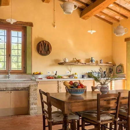 Charming Close To Medieval Towns Holiday home Guardea