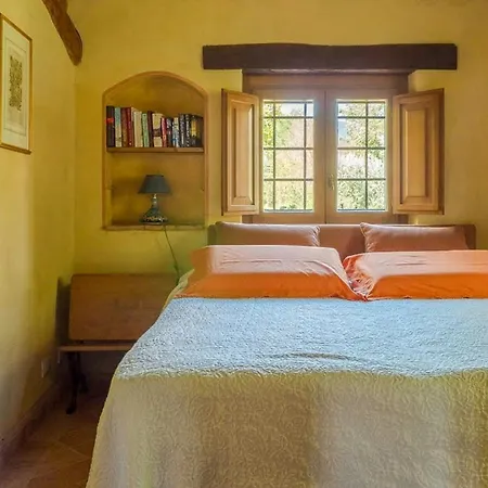 Charming Close To Medieval Towns Holiday home *