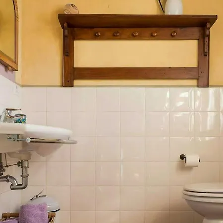 Holiday home Charming Close To Medieval Towns *
