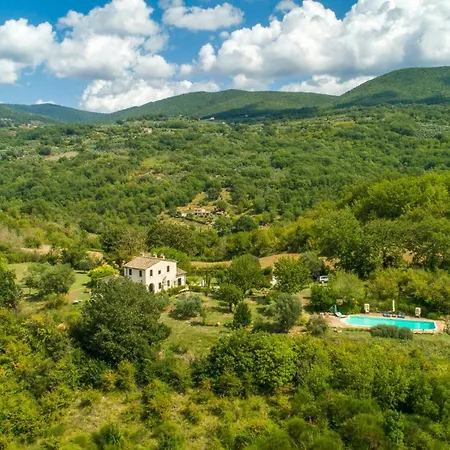 Holiday home Charming Close To Medieval Towns Guardea