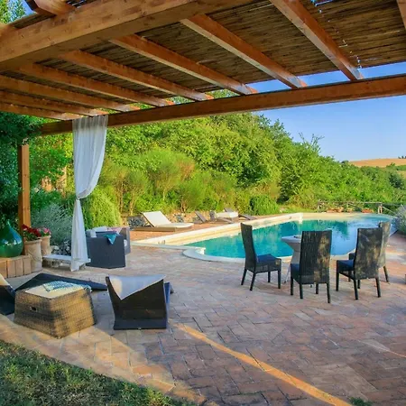 Holiday home Charming Close To Medieval Towns Guardea